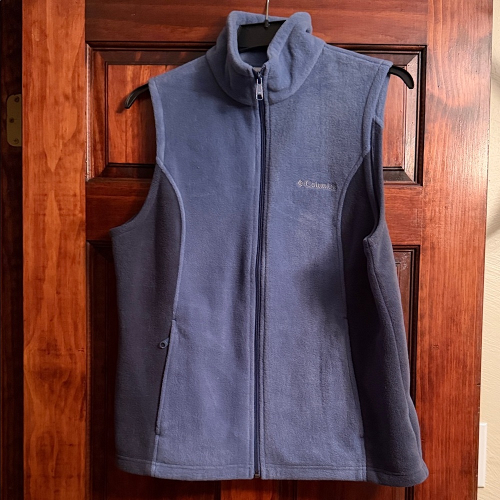 Columbia Soft Blue Fleece Vest